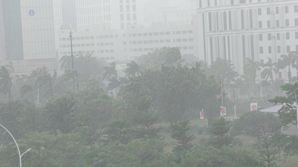 多盈策略 “桦加沙”来袭！有网友晒“楼晃晃”，珠海居民称25层以上居民被疏散 业内人士释疑